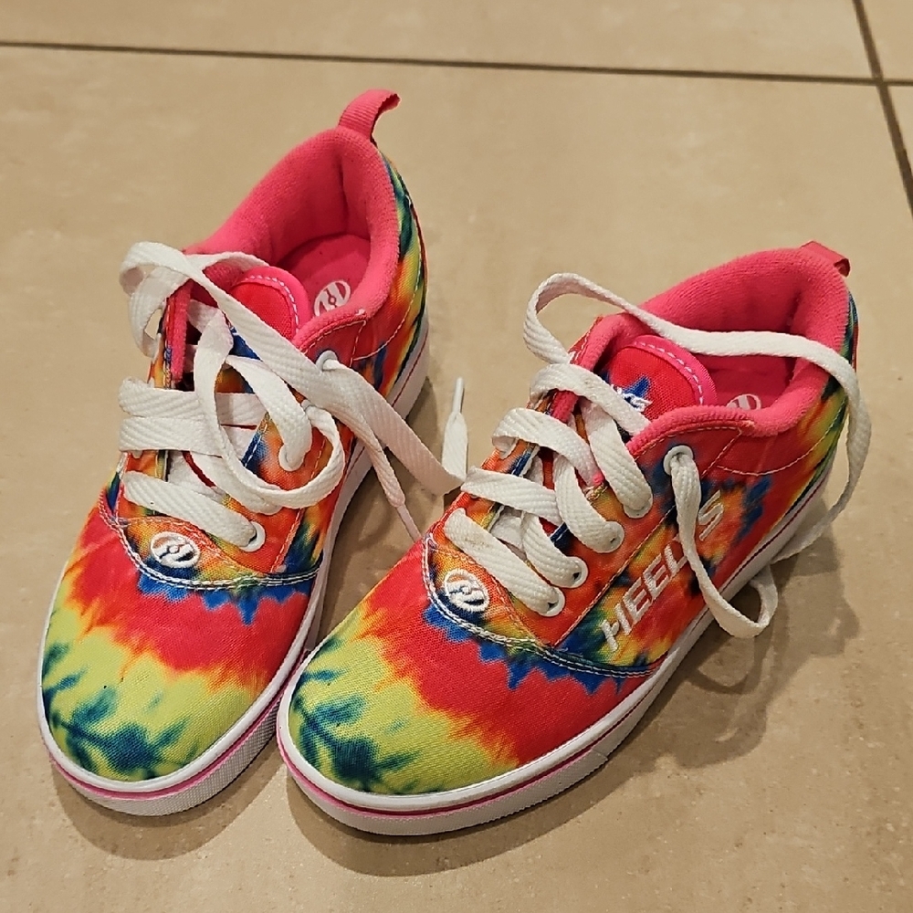 Heelys Vibrant Tie-Dye Kids Sneakers